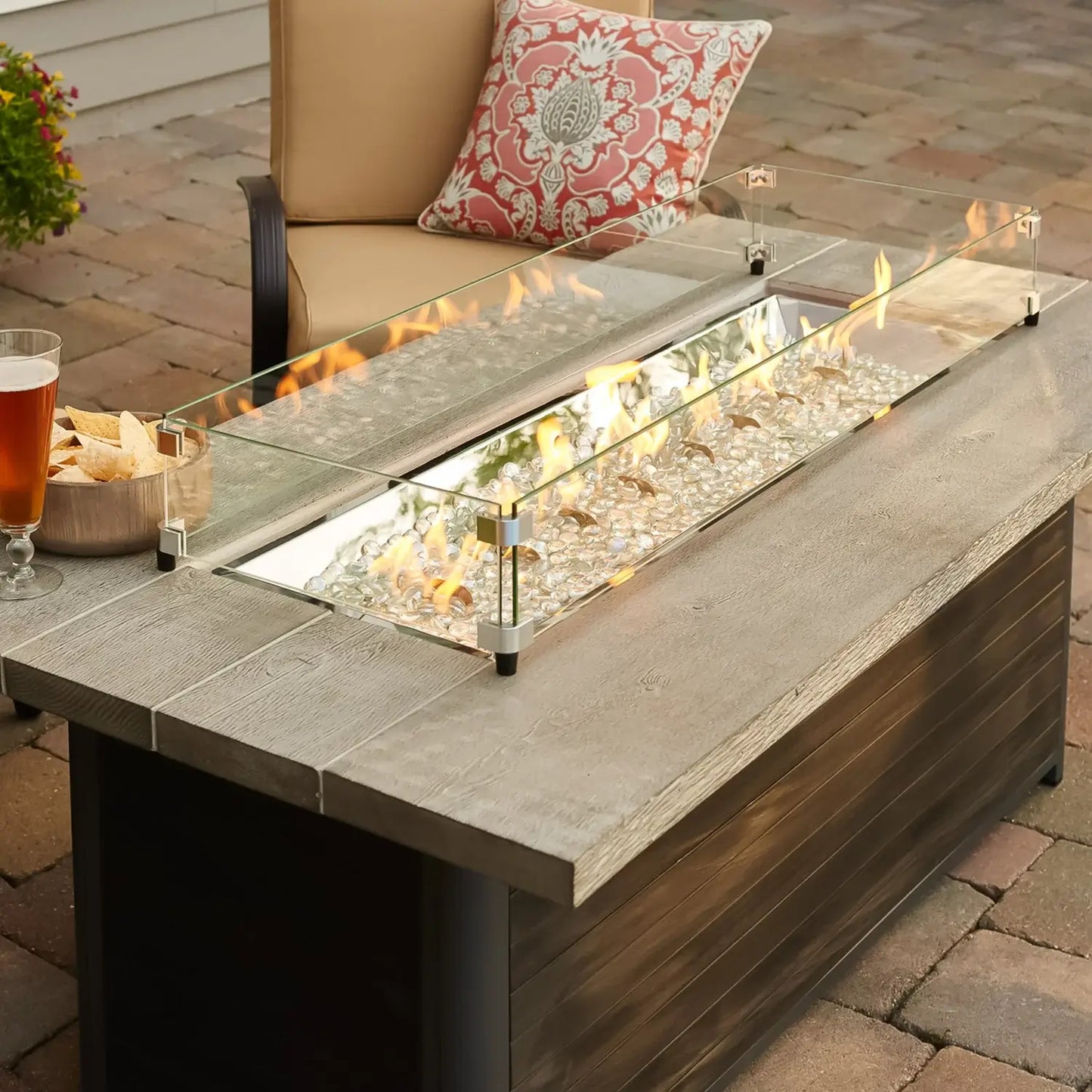 Outdoor GreatRoom Cedar Ridge Fire Pit Table