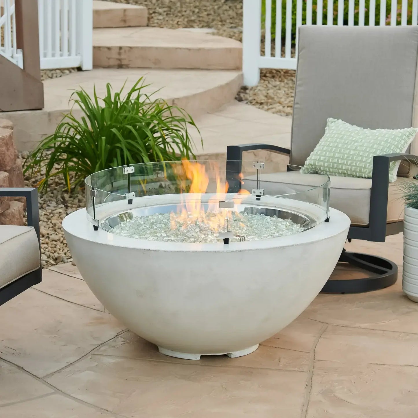 Outdoor GreatRoom Cove Round Fire Pit Bowl