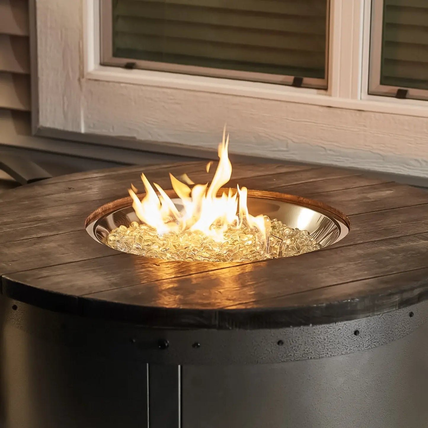 Outdoor GreatRoom Edison Round Fire Pit Table