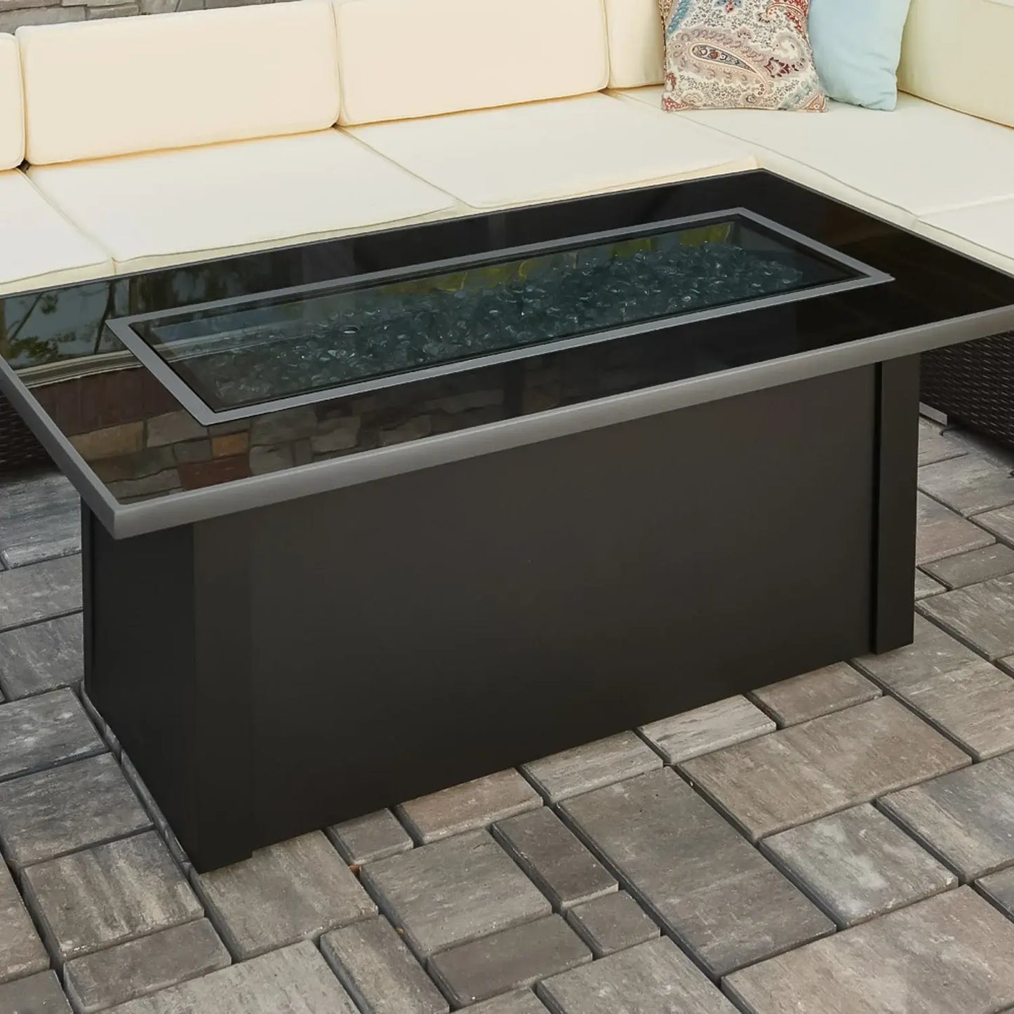 Outdoor GreatRoom Monte Carlo Fire Table