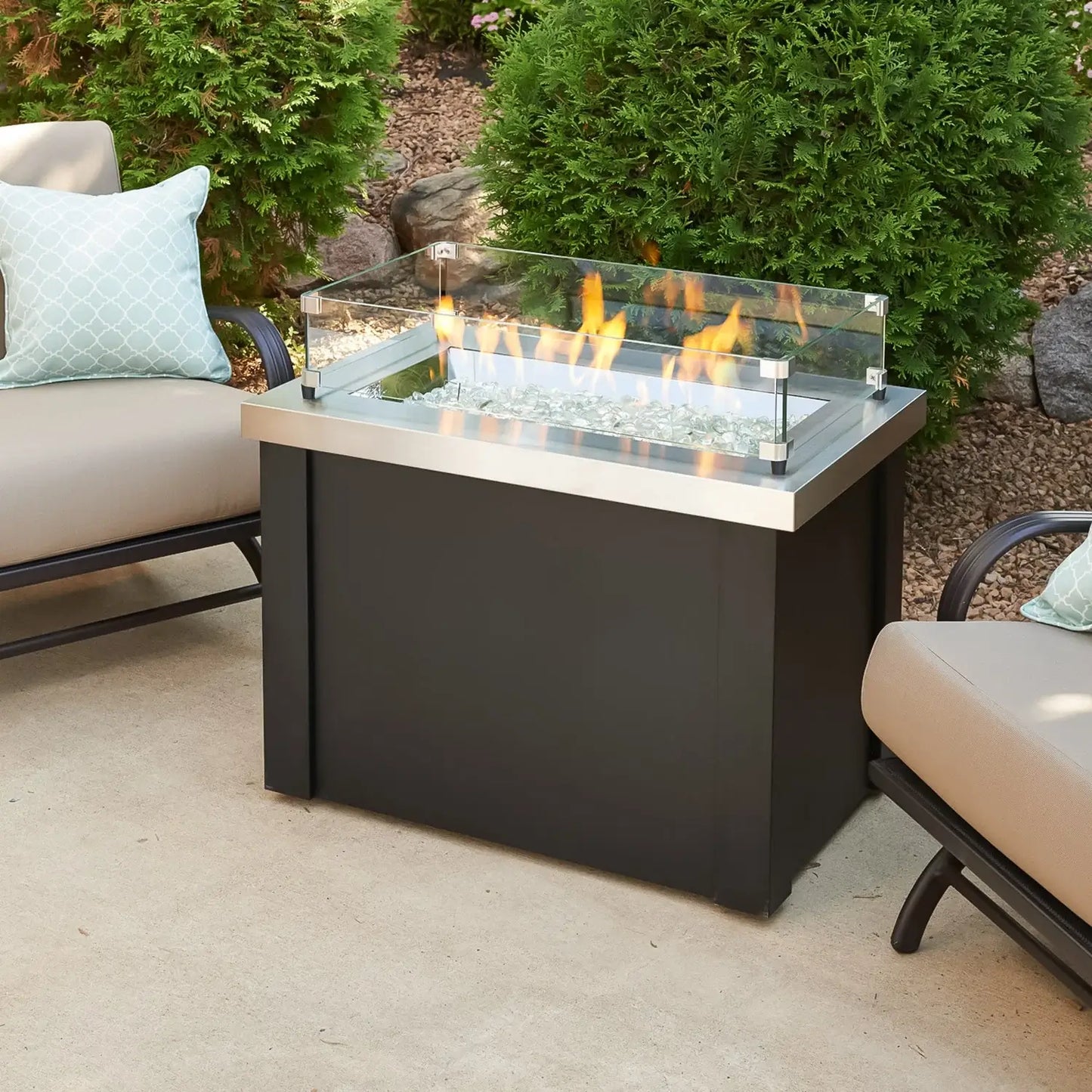 Outdoor GreatRoom Providence Rectangular Fire Pit Table