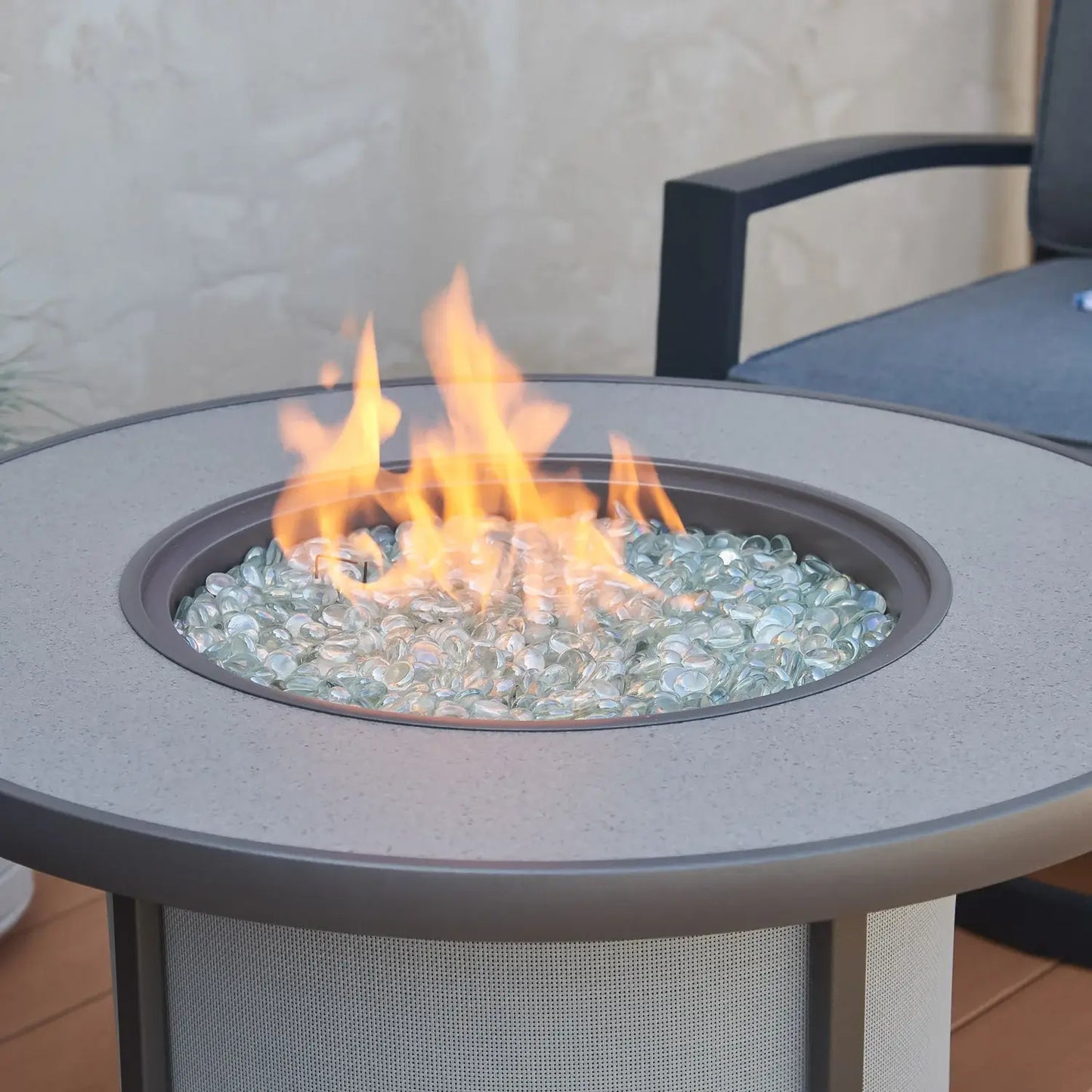 Outdoor GreatRoom Stonefire Round Fire Pit Table