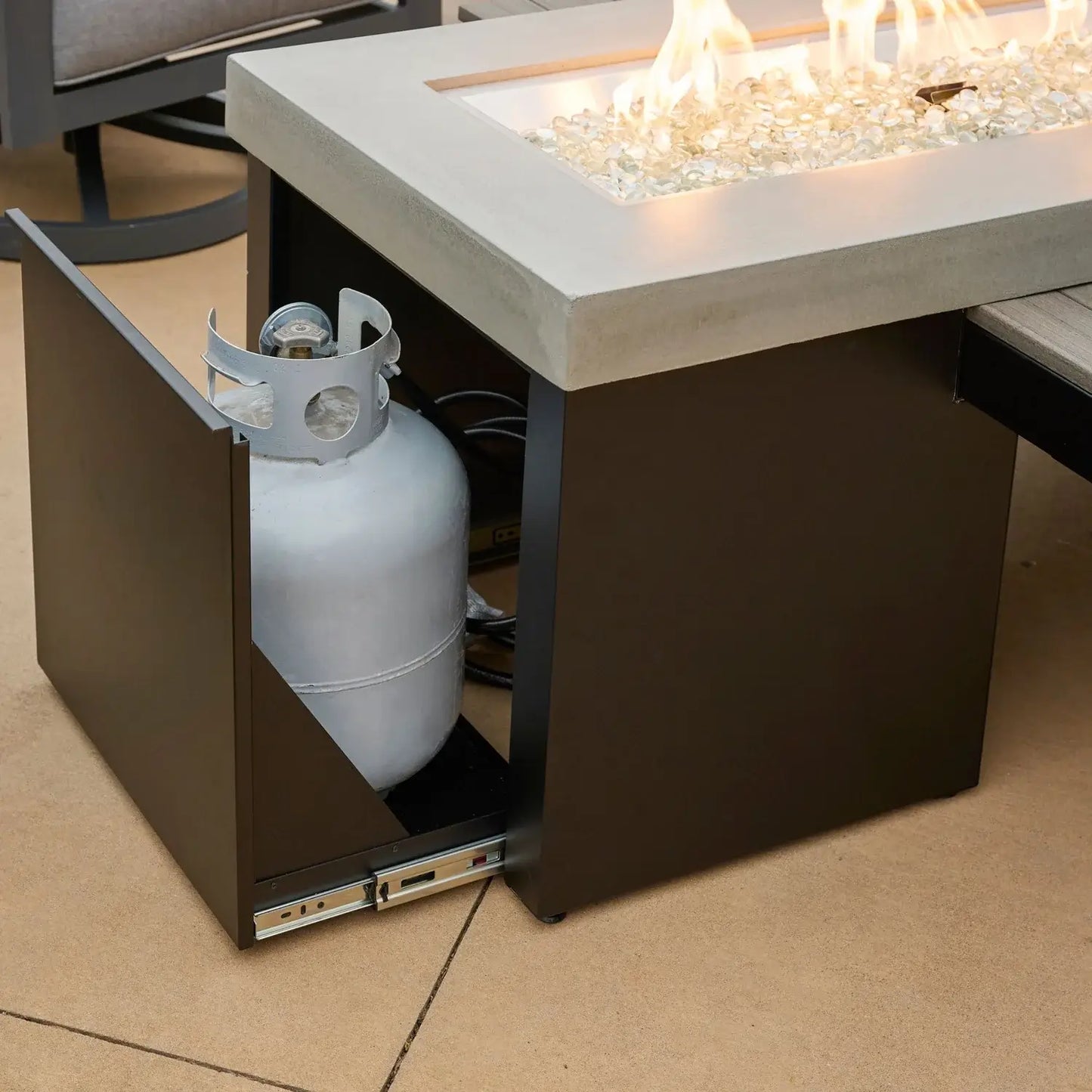 Outdoor GreatRoom Uptown Coastal Grey Fire Pit Table