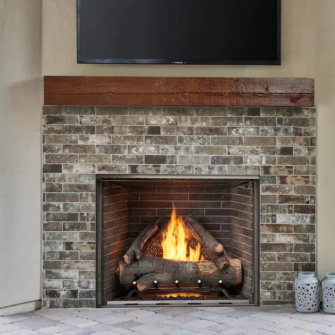 Majestic Courtyard 36" Outdoor Gas Fireplace (Concrete Refractory)