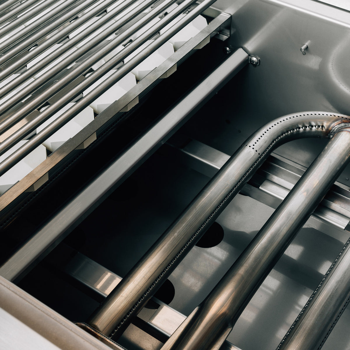 Summerset Alturi 30" Built-In Gas Grill