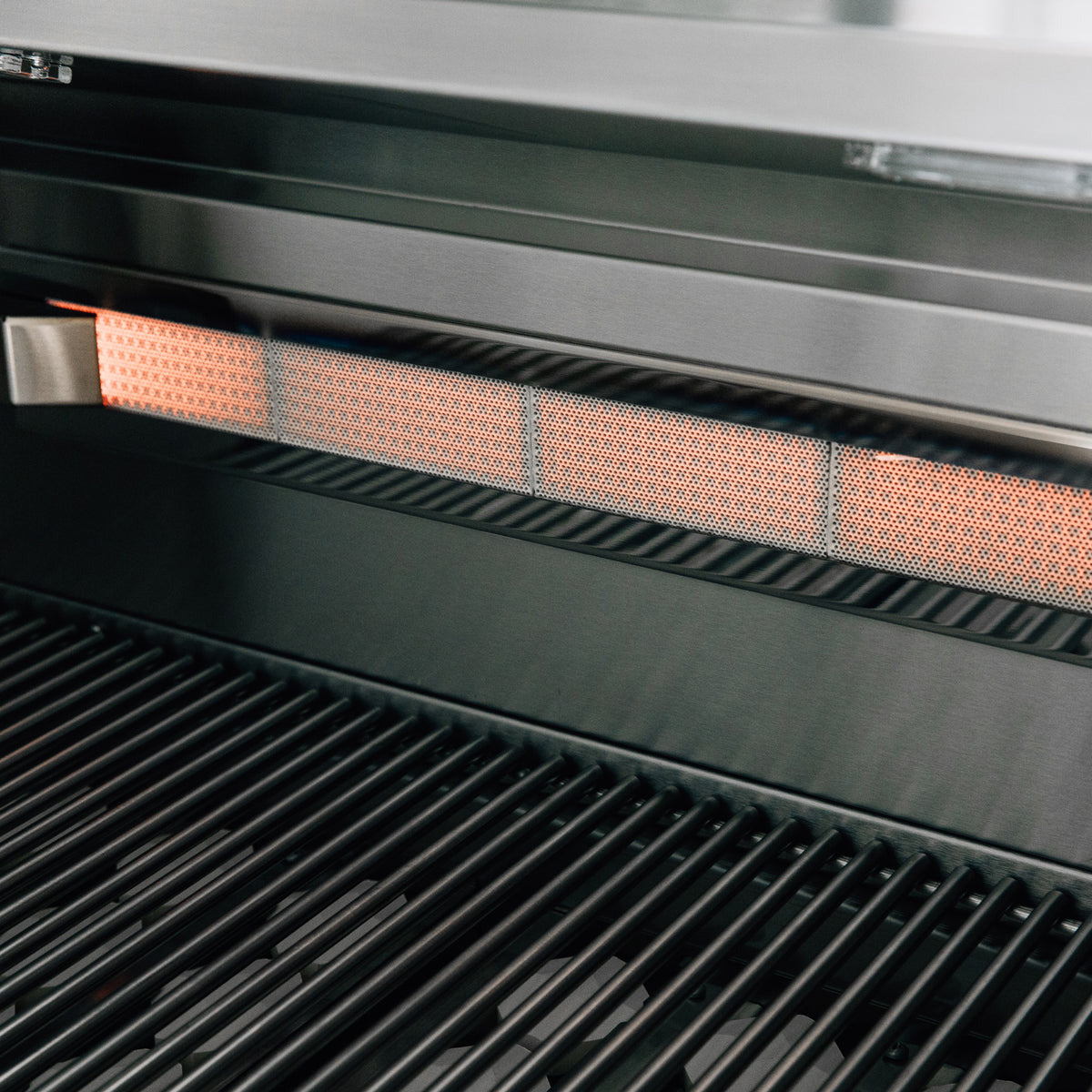 Summerset Alturi 30" Built-In Gas Grill