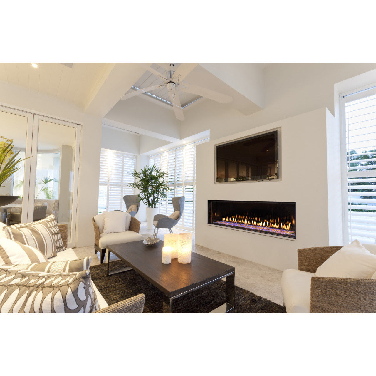 Montigo Distinction 63" Direct Vent Linear Gas Fireplace - D6315NI-2